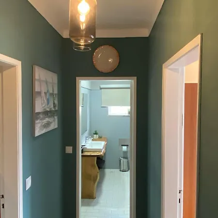 Casa Amarela Apartment Nadadouro